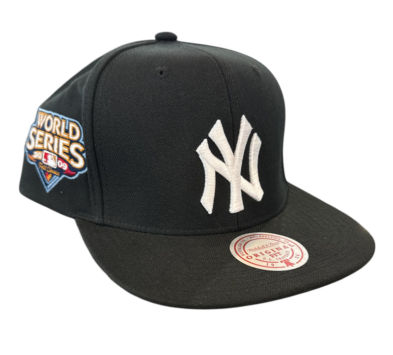 Mitchell & Ness 'New York Yankees 2009 World Series' MLB Top Spot Snap Back Hat (Black) HHSS7337