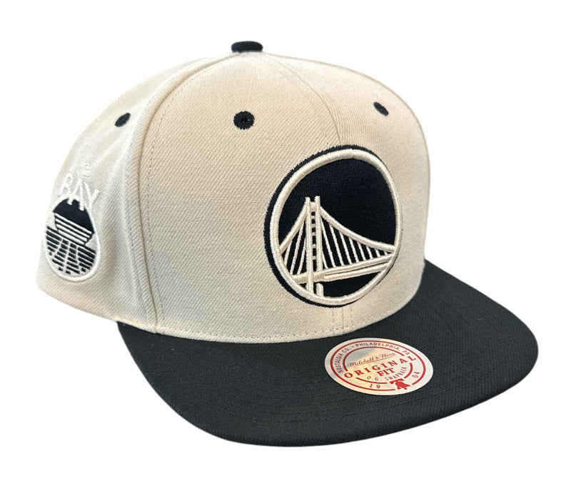 Mitchell & Ness 'Golden State Warriors' NBA Evergreen Snap Back Hat (Cream) HS9561